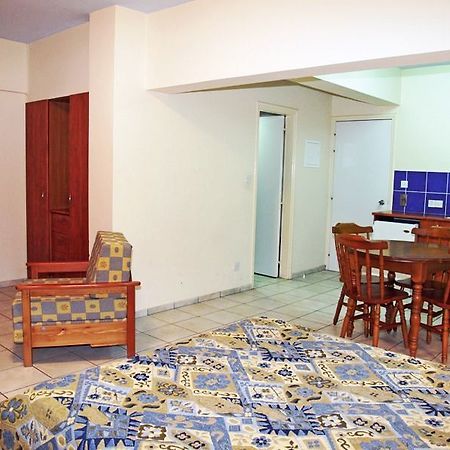 Palm Sea Beach Hotel Apartments ลาร์นาคา ภายนอก รูปภาพ